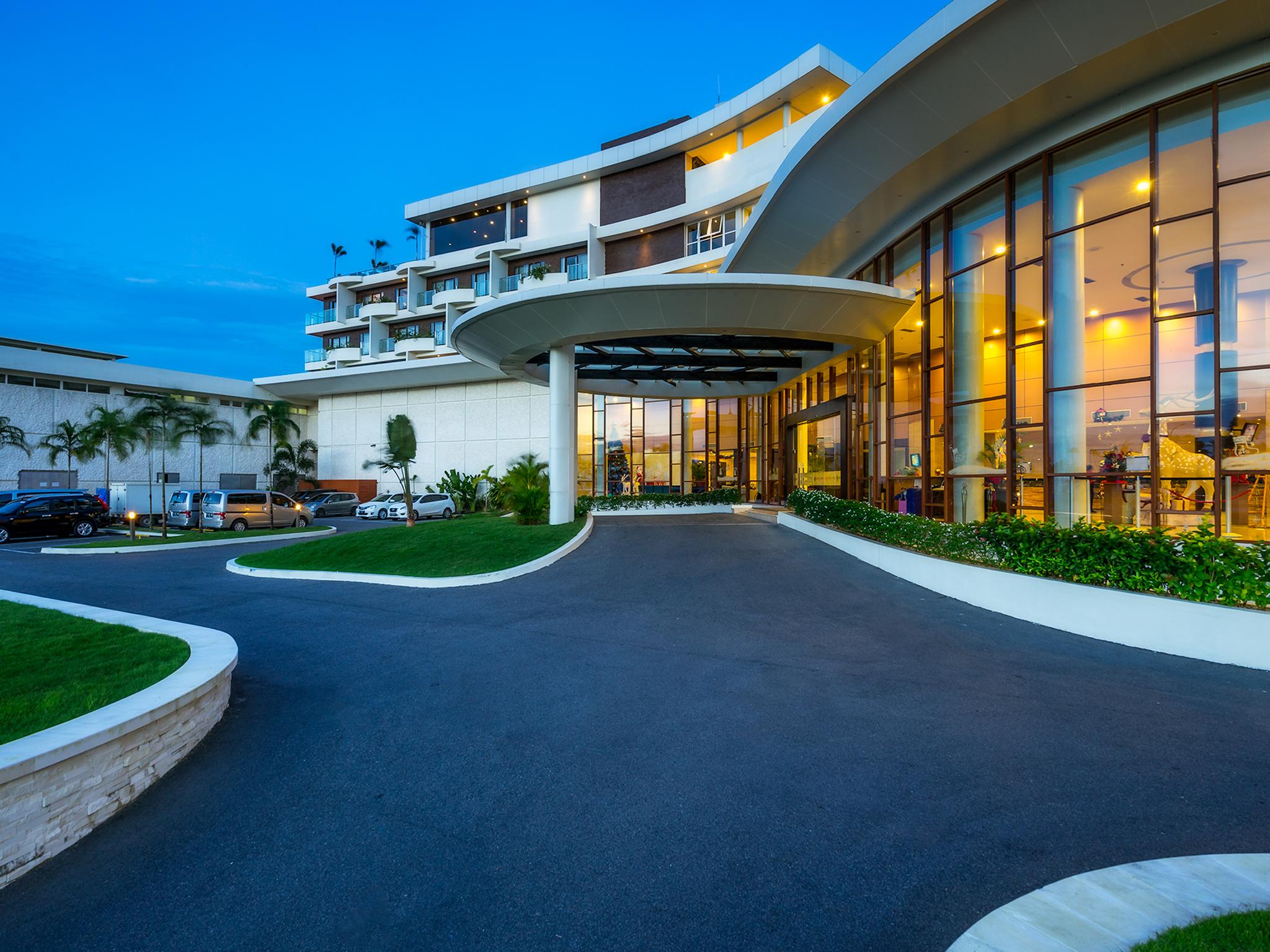 Grand Lagoi Hotel Bintan Exteriör bild